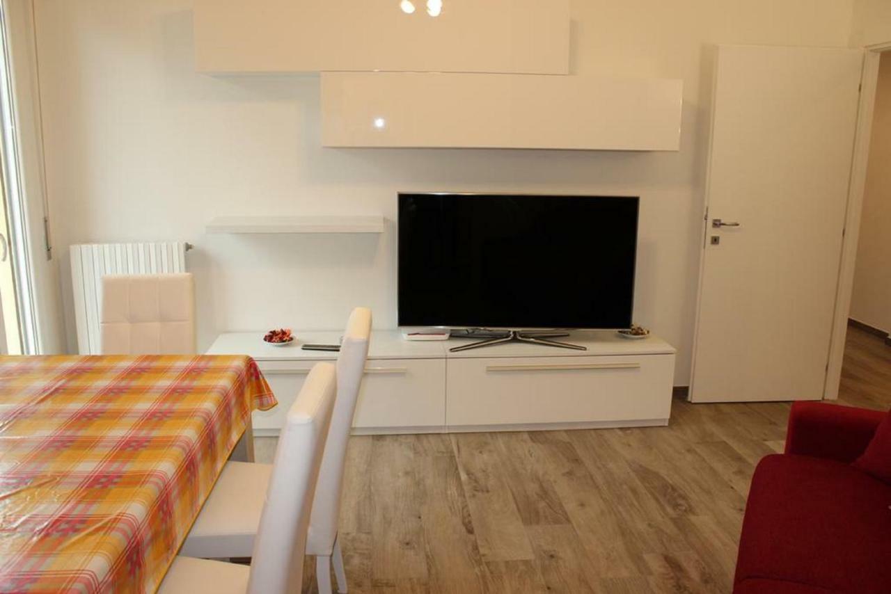 Light & Colours Apartment Bologna Ngoại thất bức ảnh